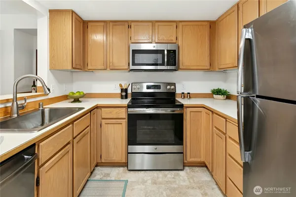 $410,000 | 4081 224th Lane Southeast, Unit 202, Issaquah, WA 98029