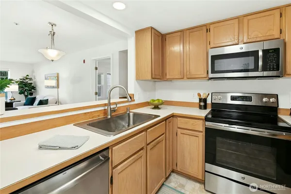 $410,000 | 4081 224th Lane Southeast, Unit 202, Issaquah, WA 98029