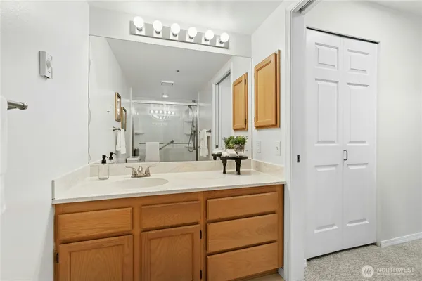 $410,000 | 4081 224th Lane Southeast, Unit 202, Issaquah, WA 98029