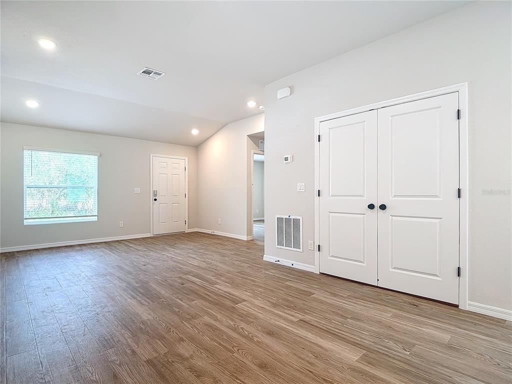 27169 Washington Street Punta Gorda, FL 33983 - Photo 8 of 37