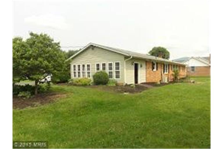 2 Rolling Road Luray, VA 22835 - Photo 2 of 12 Gallery Image 2