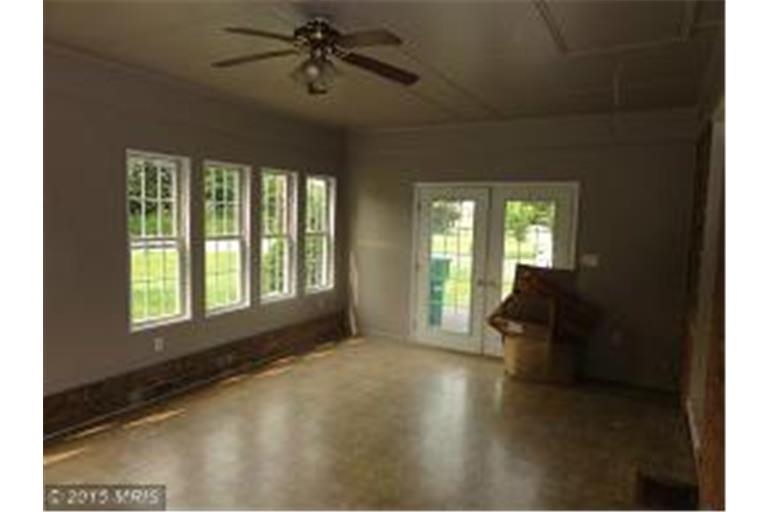 2 Rolling Road Luray, VA 22835 - Photo 6 of 12 Gallery Image 6