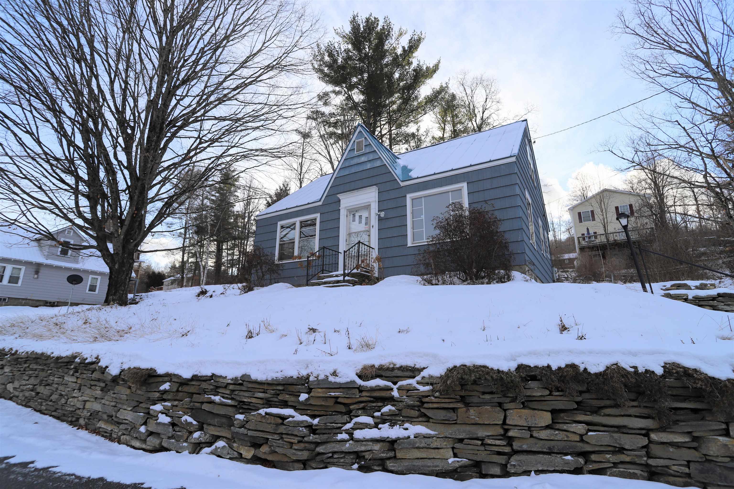 38 Bailey Street Springfield, VT 05156 - Photo 1 of 29