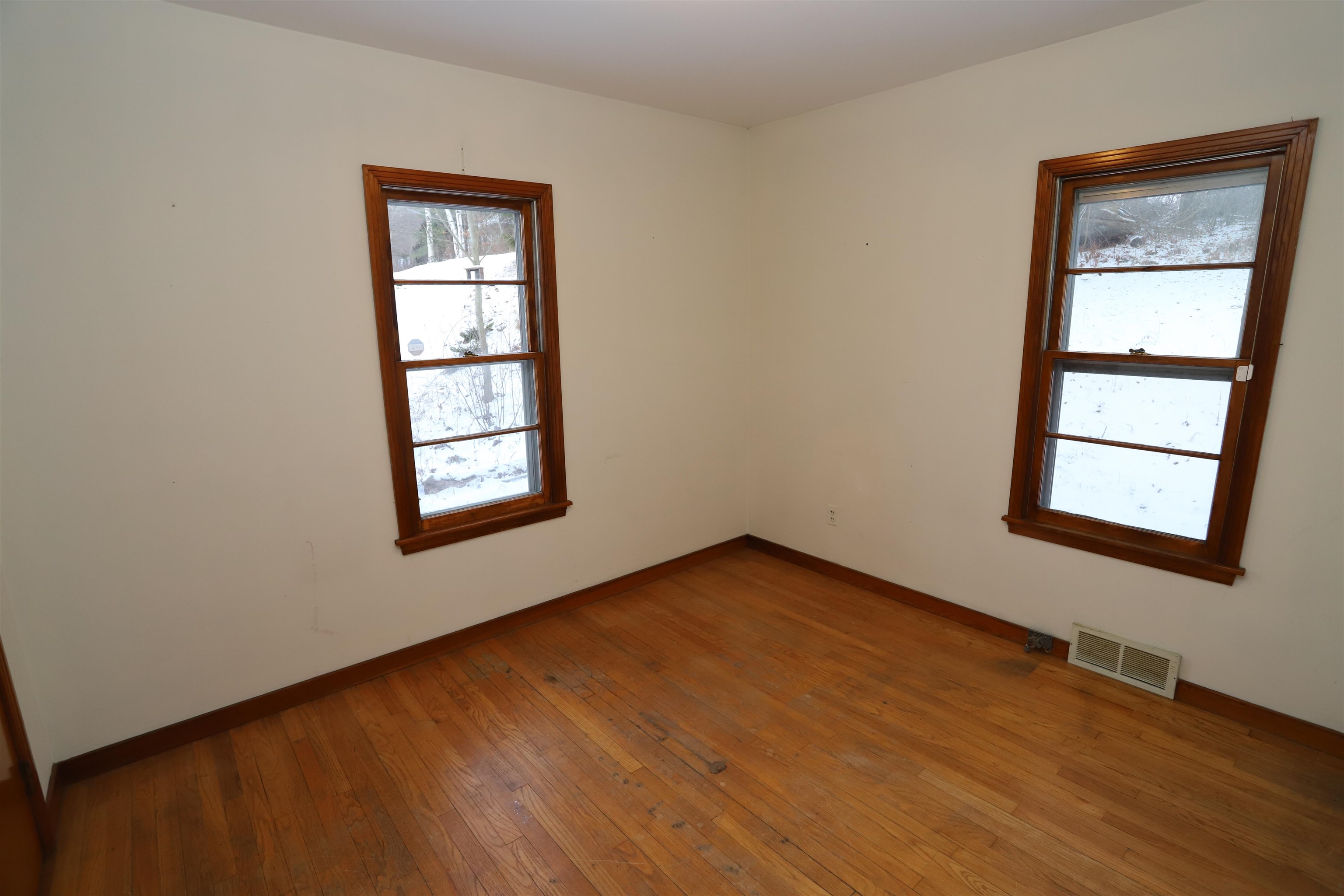 38 Bailey Street Springfield, VT 05156 - Photo 15 of 29
