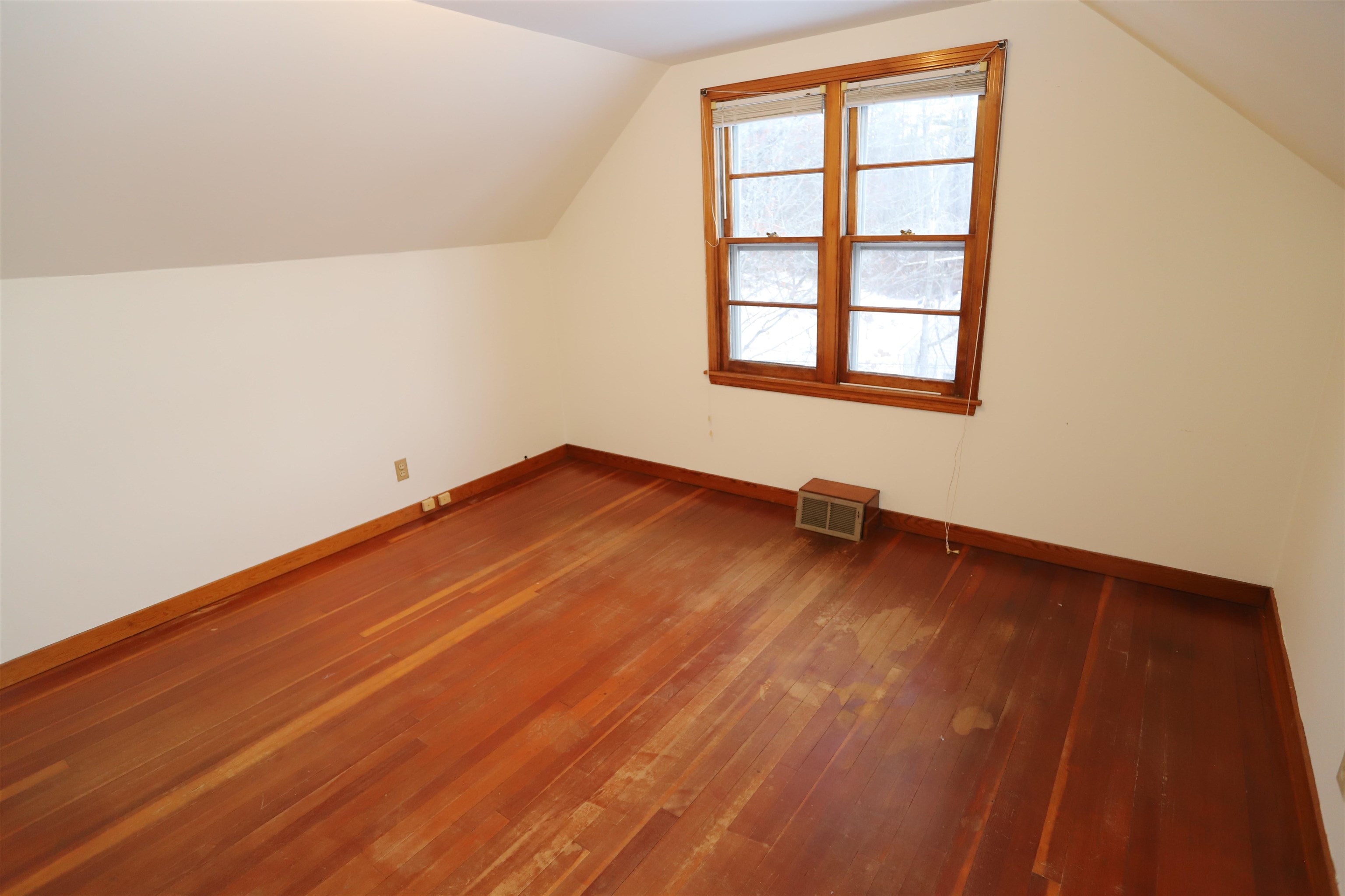38 Bailey Street Springfield, VT 05156 - Photo 17 of 29