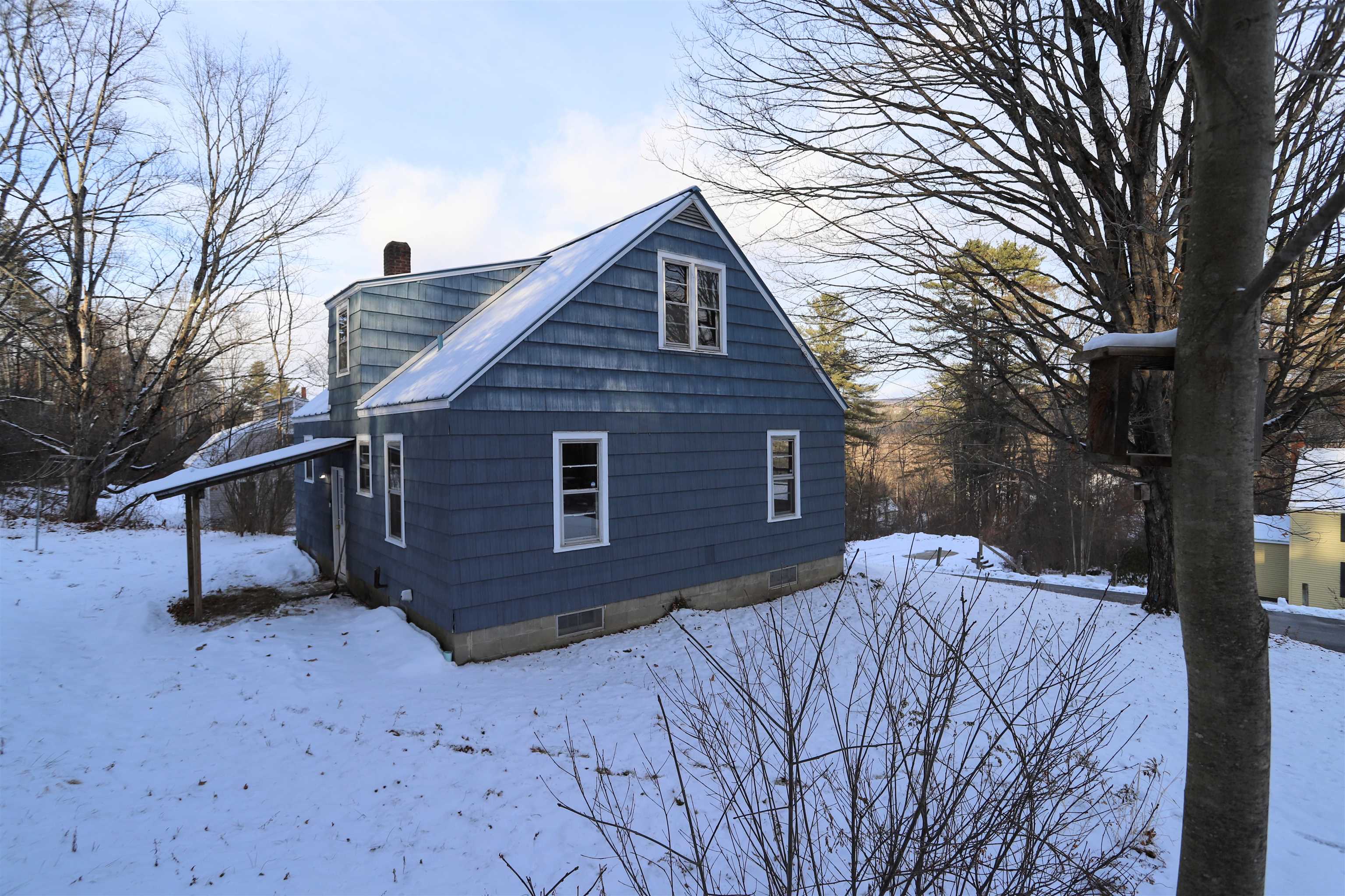 38 Bailey Street Springfield, VT 05156 - Photo 4 of 29