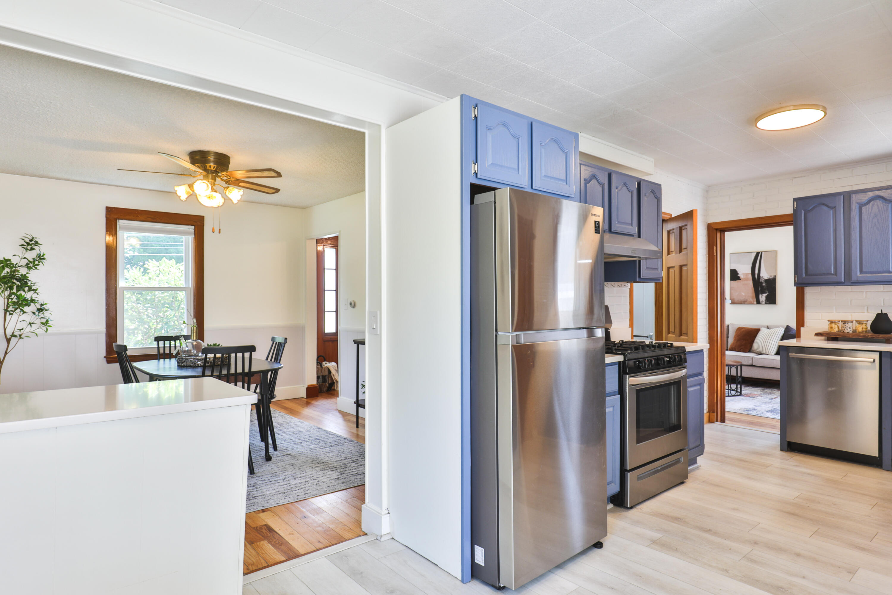 118 Keswick Road South Portland, ME 04106 - Photo 8 of 30 118-Keswick-South-Portland-012