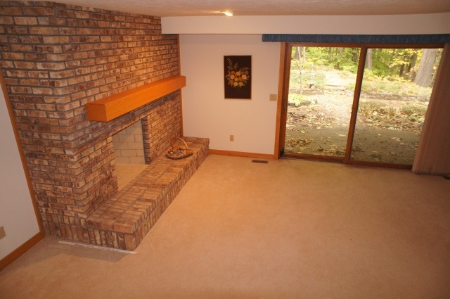 6465 Mission Ridge Traverse City, MI 49686 - Photo 20 of 34 1807962-19.JPG