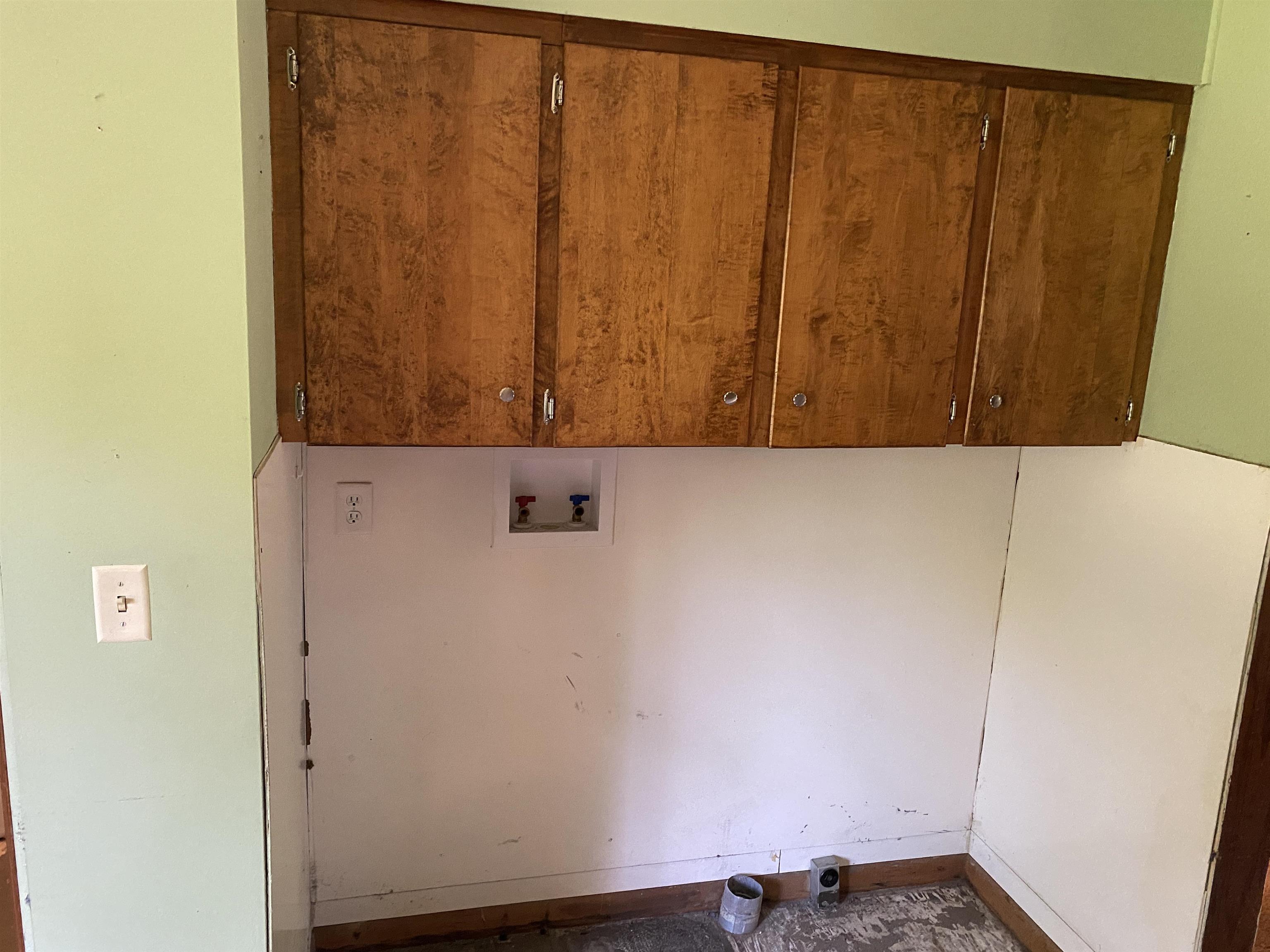 8076 Bray Road Vassar, MI 48768 - Photo 12 of 21 50090698-12.JPG