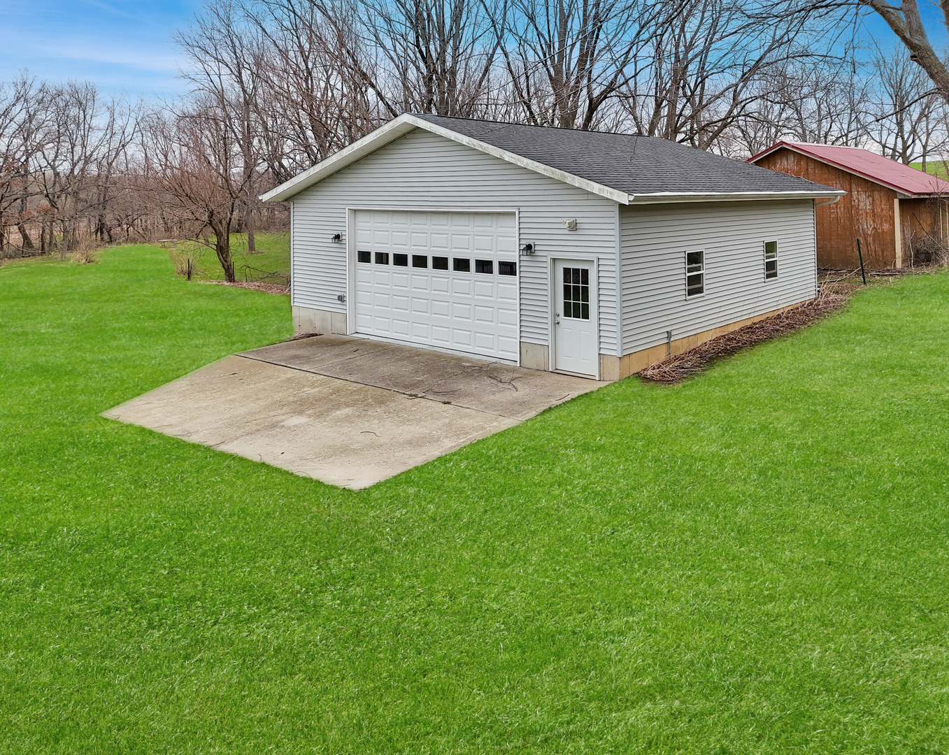 2472 West Red Oak Road Freeport, IL 61032 - Photo 43 of 46