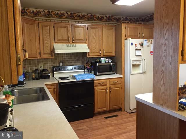 17 Dead End Road Millerstown, PA 17062 - Photo 4 of 25 Gallery Image 4