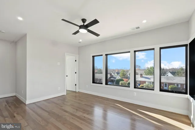 $2,625,000 | 2115 Natahoa Court, Falls Church, VA 22043