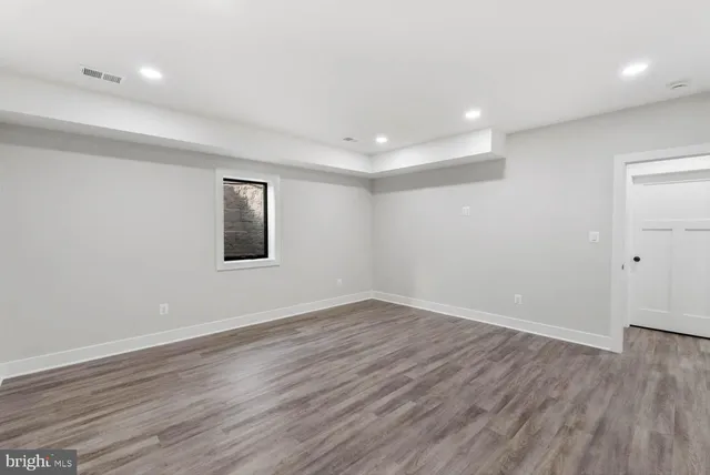 $2,625,000 | 2115 Natahoa Court, Falls Church, VA 22043