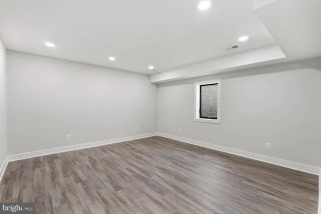 $2,625,000 | 2115 Natahoa Court, Falls Church, VA 22043