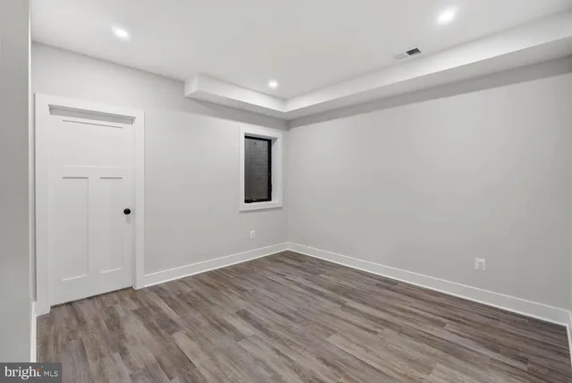 $2,625,000 | 2115 Natahoa Court, Falls Church, VA 22043