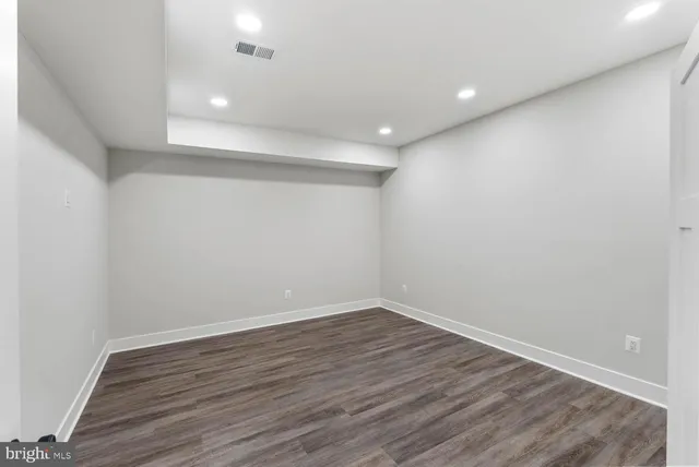 $2,625,000 | 2115 Natahoa Court, Falls Church, VA 22043