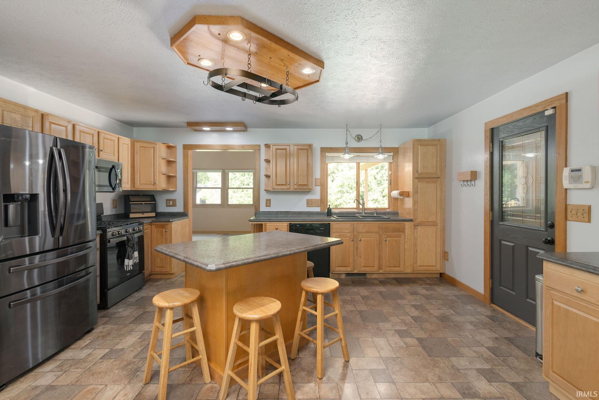 20237 Ritter Avenue South Bend, IN 46614 - Photo 8 of 33 Gallery Image 8