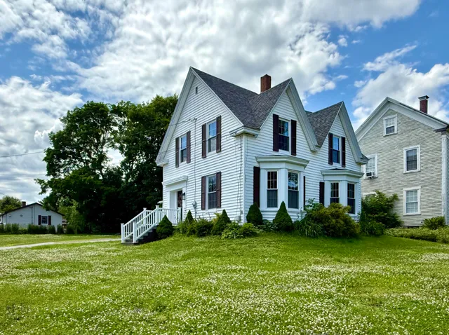 $229,000 | 89 Washington Street, Calais, ME 04619