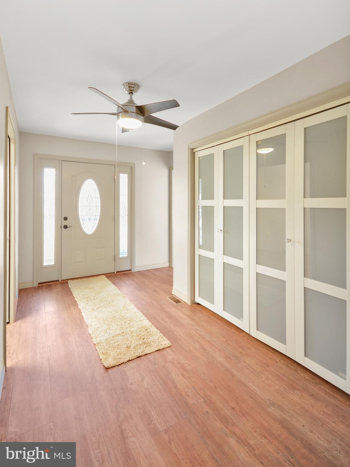 8103 Stevens Road Thurmont, MD 21788 - Photo 7 of 38 Welcoming foyer.