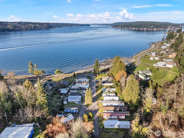 $150,000 | 4449 Beach Drive East, Unit 1, Port Orchard, WA 98366