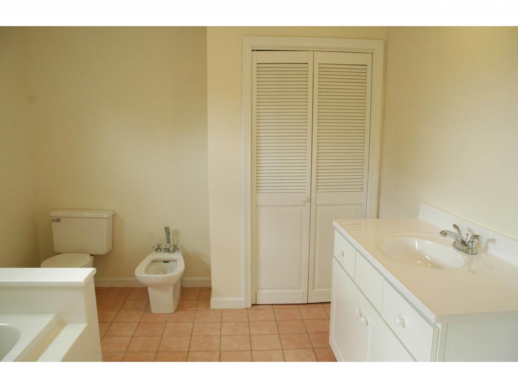 222 Kipling Road Brattleboro, VT 05301 - Photo 17 of 36