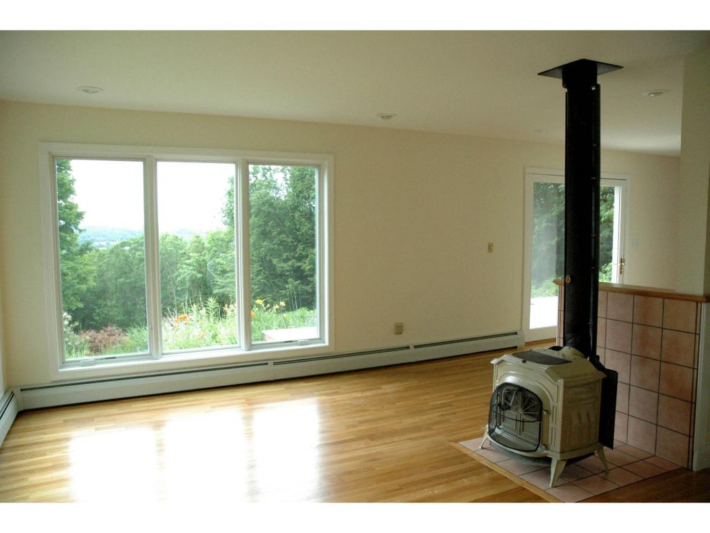 222 Kipling Road Brattleboro, VT 05301 - Photo 6 of 36