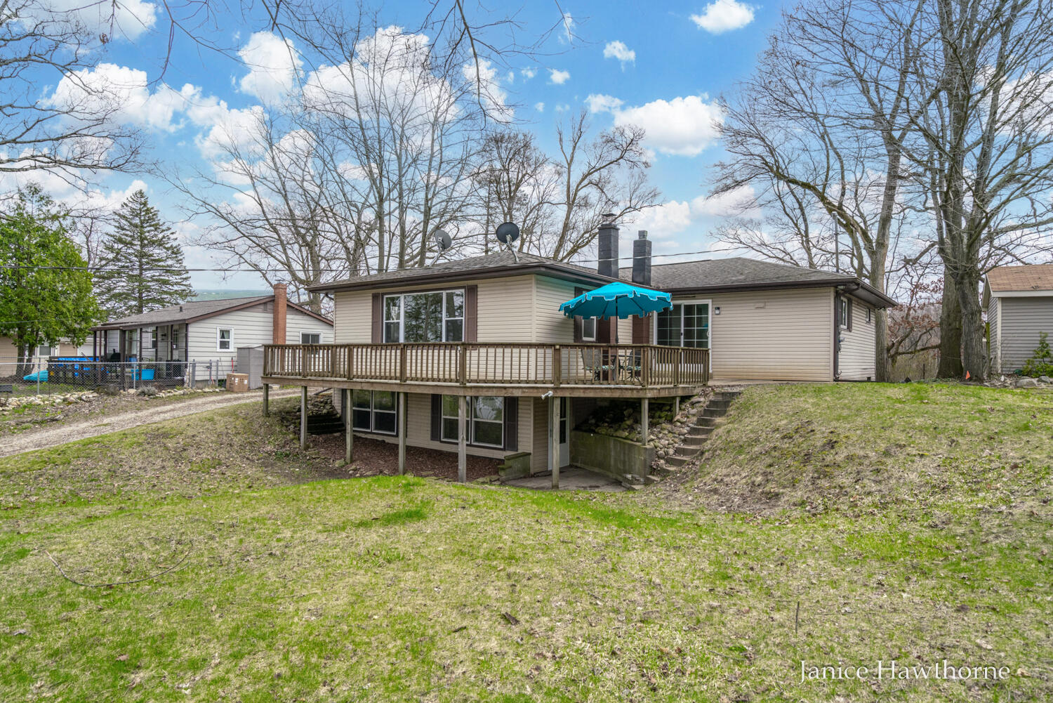 WM562Hickoryext-5