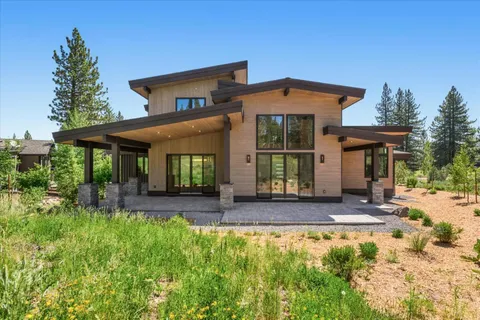 $4,199,000 | 9217 Heartwood Drive, Truckee, CA 96161
