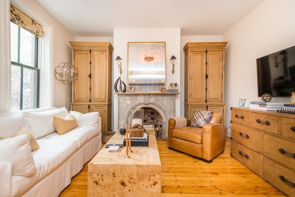 42 Garden Street, Unit 2 Boston, MA 02114 - Photo 5 of 10