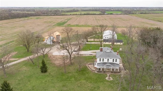 $985,000 | 1508 Highway 140, Smithboro, IL 62284