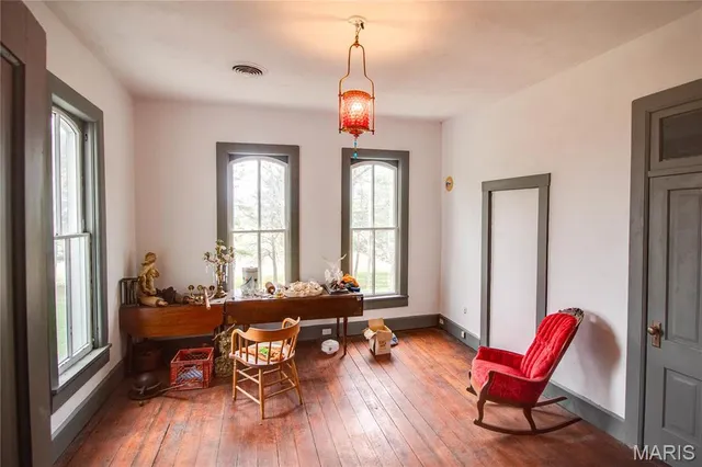 $985,000 | 1508 Highway 140, Smithboro, IL 62284