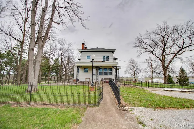 $985,000 | 1508 Highway 140, Smithboro, IL 62284