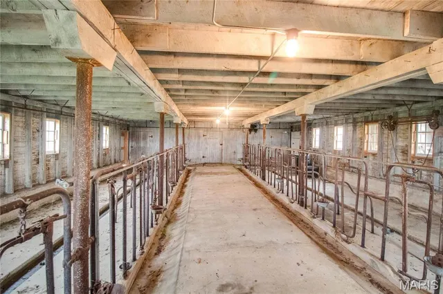 $985,000 | 1508 Highway 140, Smithboro, IL 62284