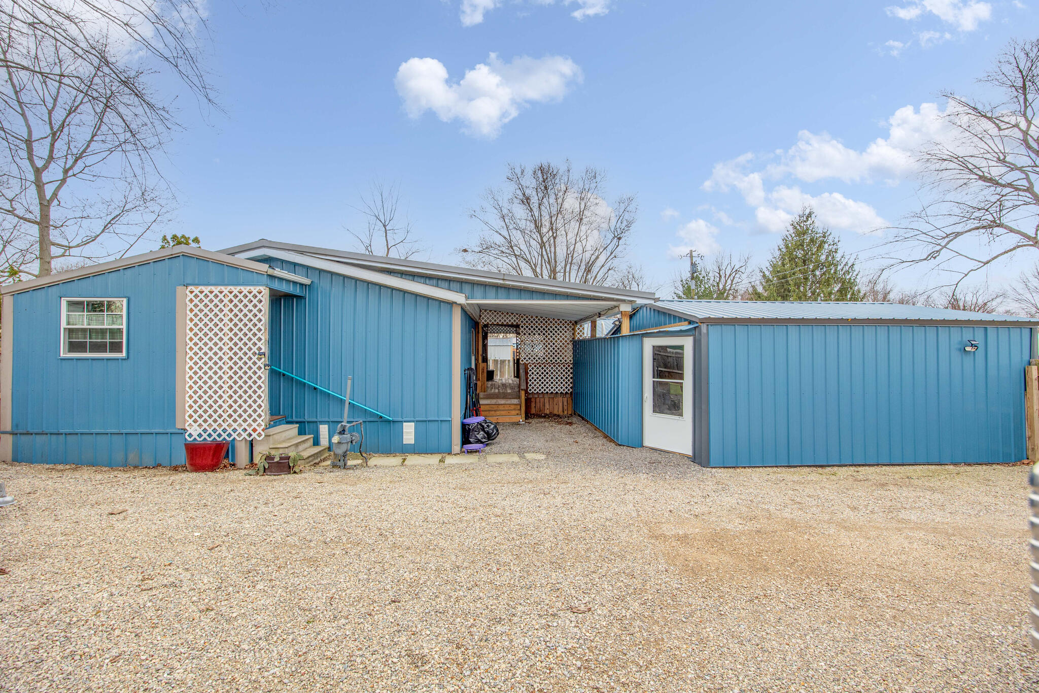 11180 Kickapoo Path Lakeview, OH 43331 - Photo 4 of 43