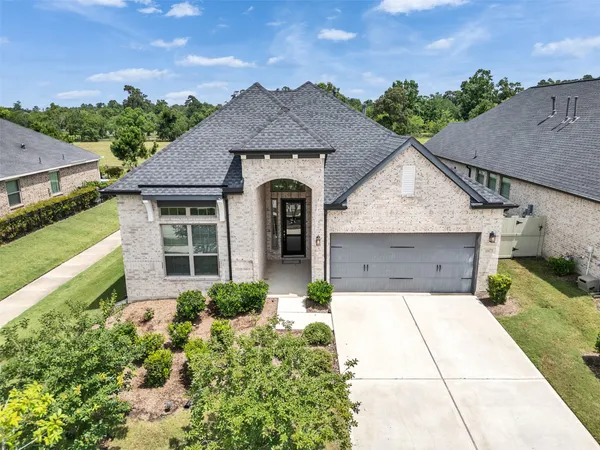 $455,000 | 10473 Eastern Bluestar Drive, Conroe, TX 77385