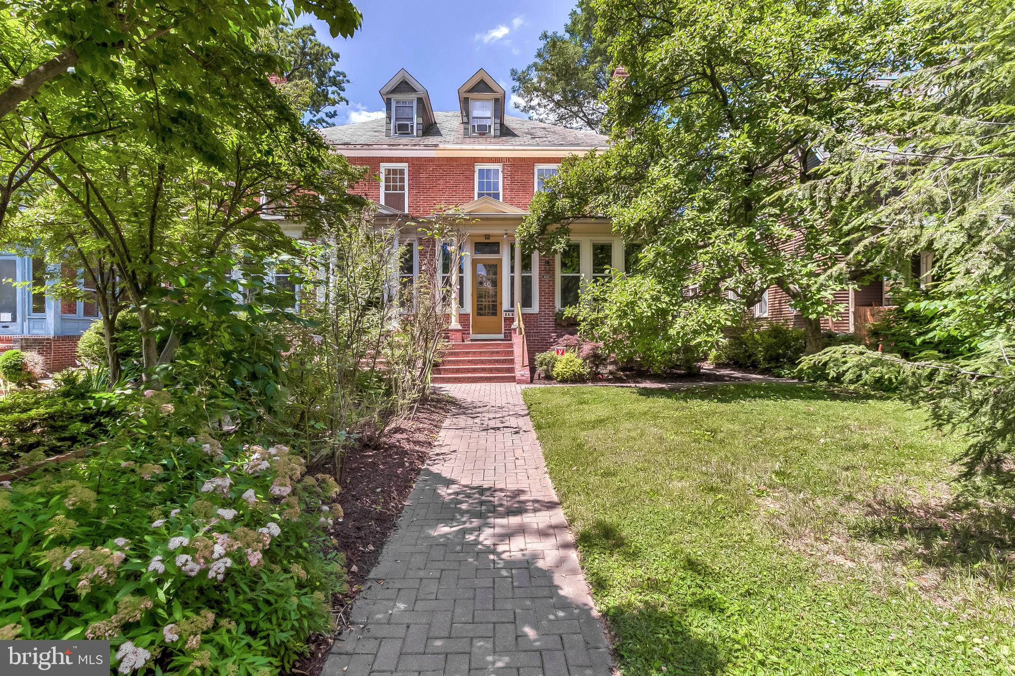 4132 Roland Avenue Baltimore, MD 21211 - Photo 2 of 52