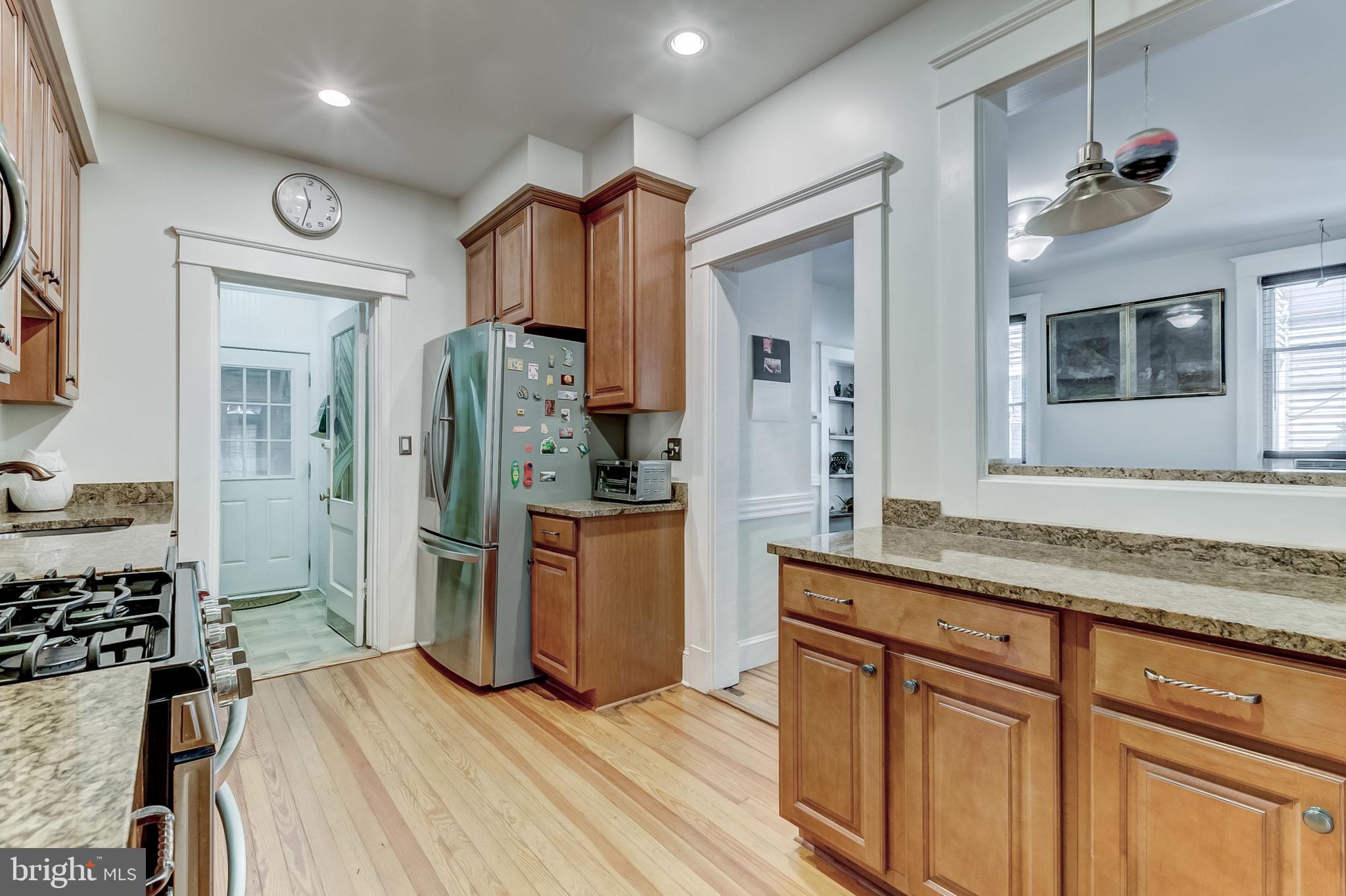 4132 Roland Avenue Baltimore, MD 21211 - Photo 16 of 52