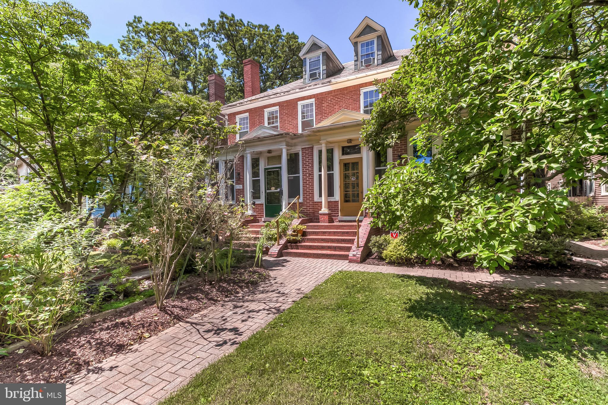 4132 Roland Avenue Baltimore, MD 21211 - Photo 3 of 52