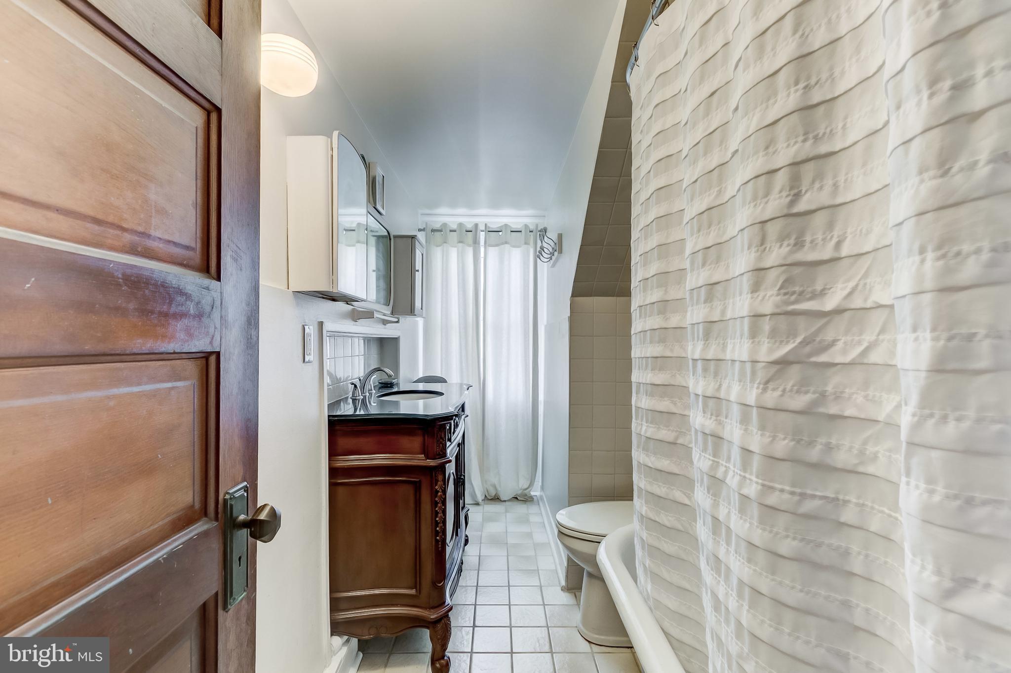 4132 Roland Avenue Baltimore, MD 21211 - Photo 28 of 52
