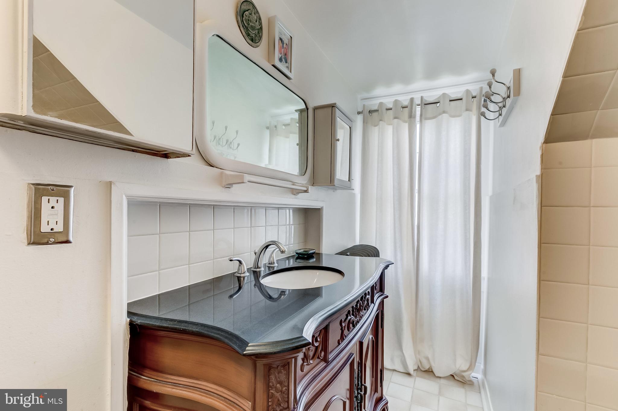 4132 Roland Avenue Baltimore, MD 21211 - Photo 29 of 52