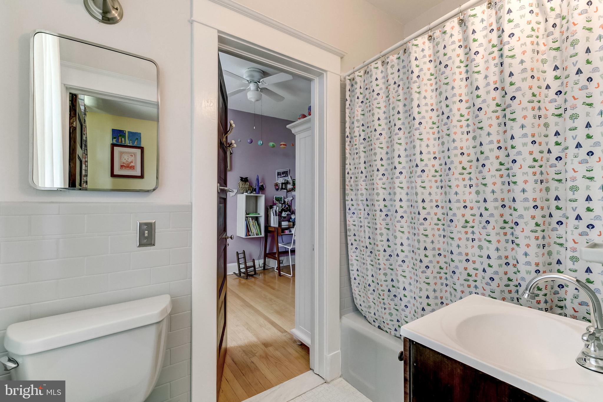 4132 Roland Avenue Baltimore, MD 21211 - Photo 39 of 52
