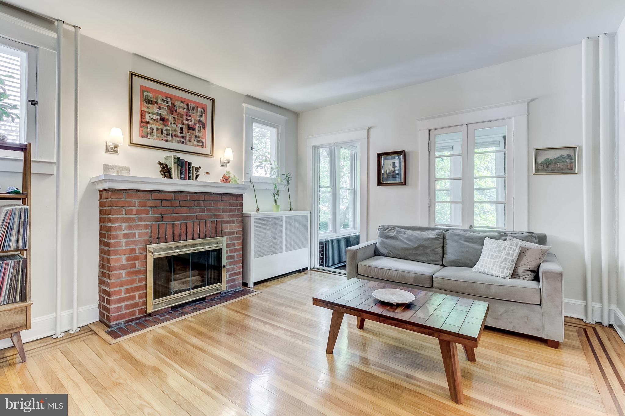4132 Roland Avenue Baltimore, MD 21211 - Photo 6 of 52