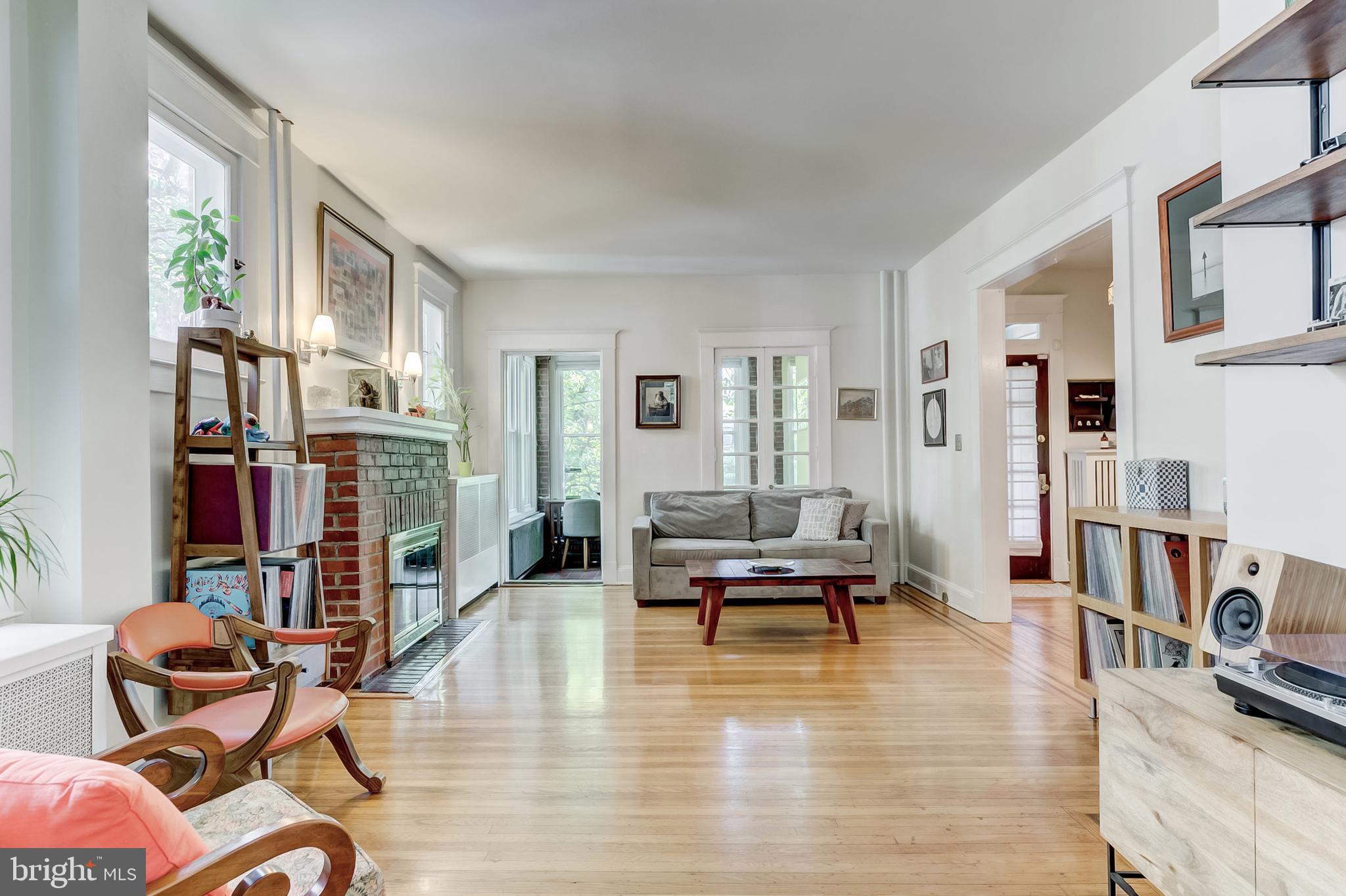 4132 Roland Avenue Baltimore, MD 21211 - Photo 7 of 52