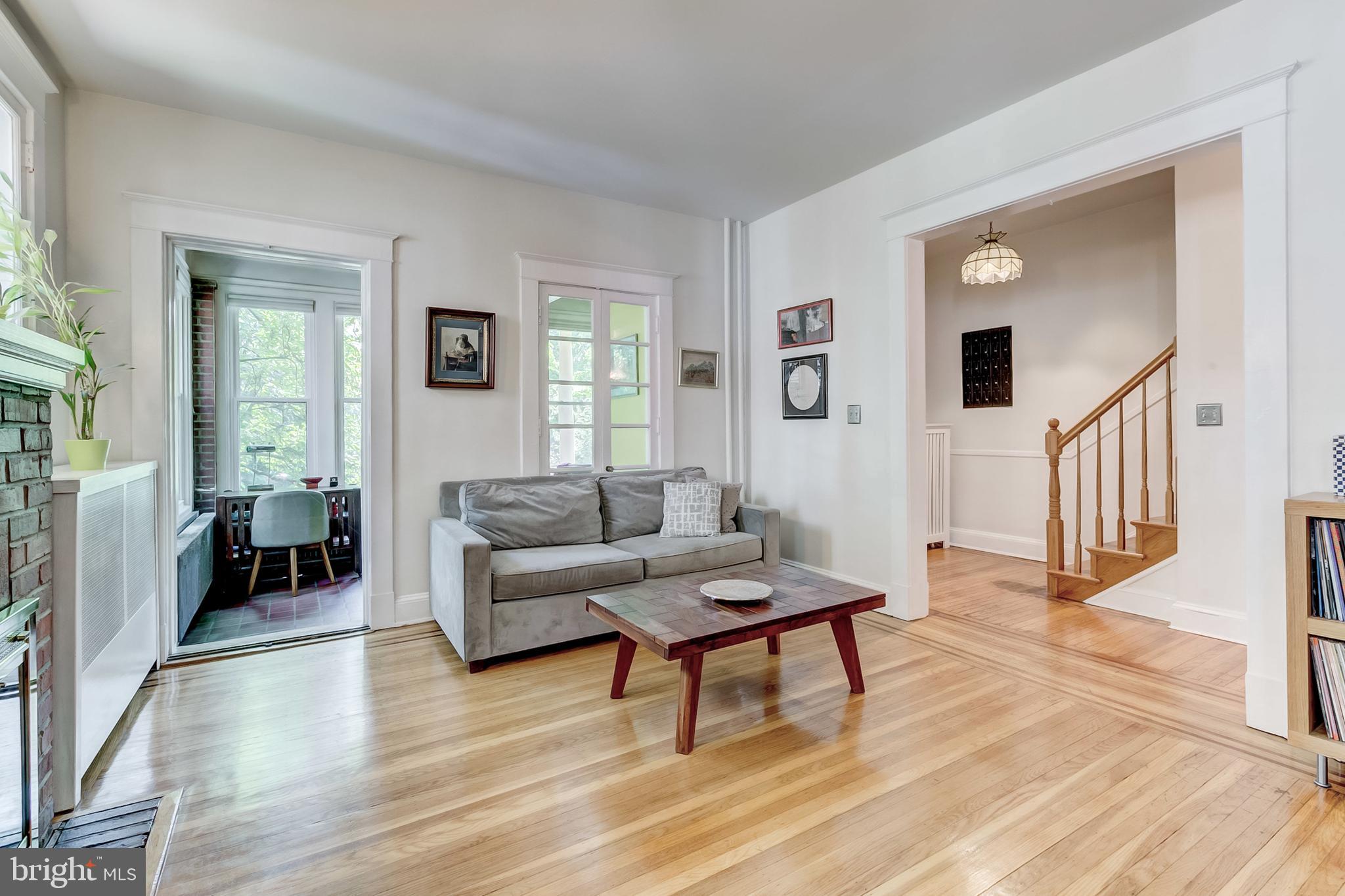 4132 Roland Avenue Baltimore, MD 21211 - Photo 8 of 52