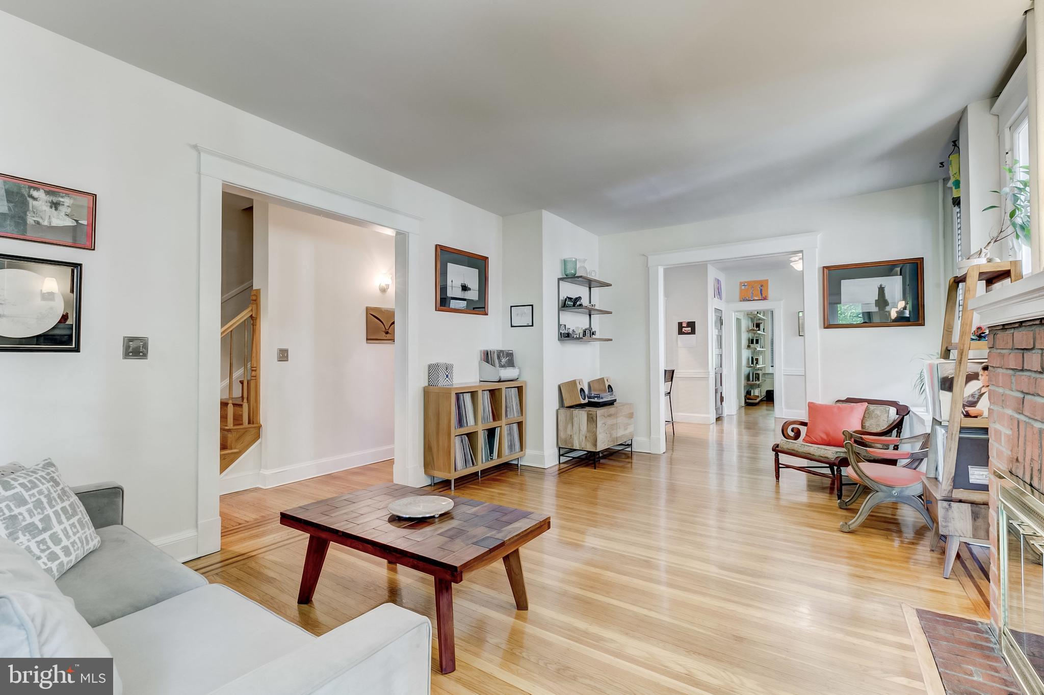 4132 Roland Avenue Baltimore, MD 21211 - Photo 9 of 52
