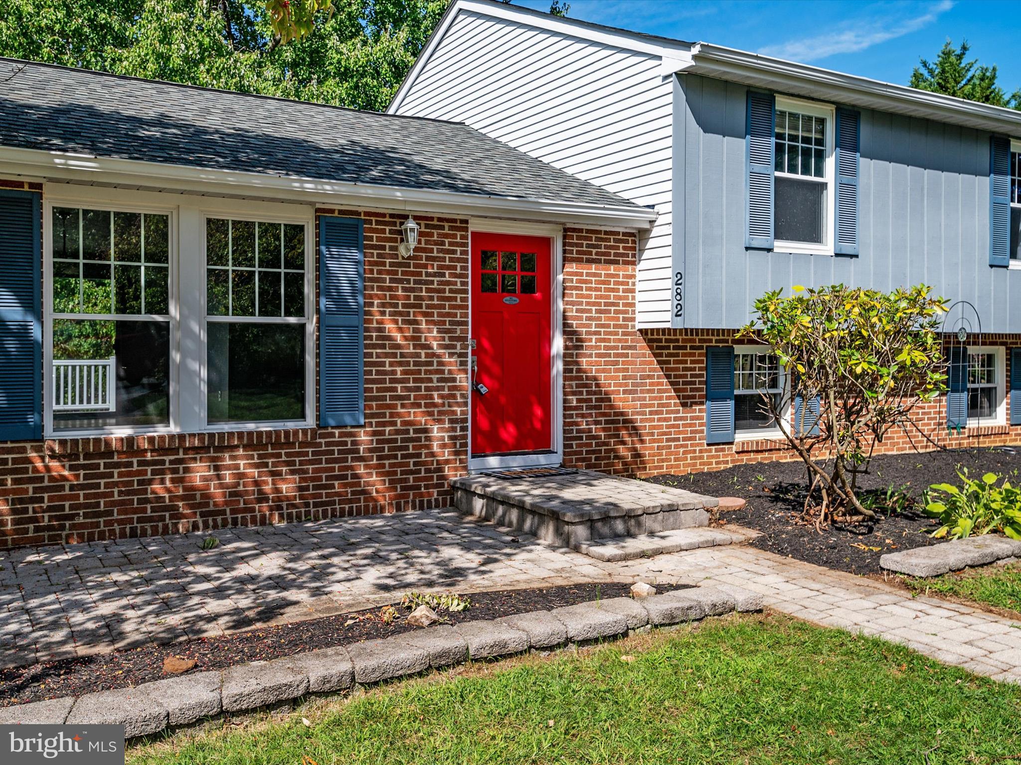 282 Raintree Drive Arnold, MD 21012 - Photo 3 of 44 Gallery Image 3