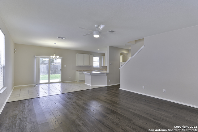 500 Granite Mist Universal City, TX 78148 - Photo 3 of 22