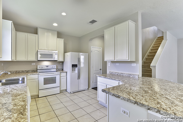 500 Granite Mist Universal City, TX 78148 - Photo 8 of 22