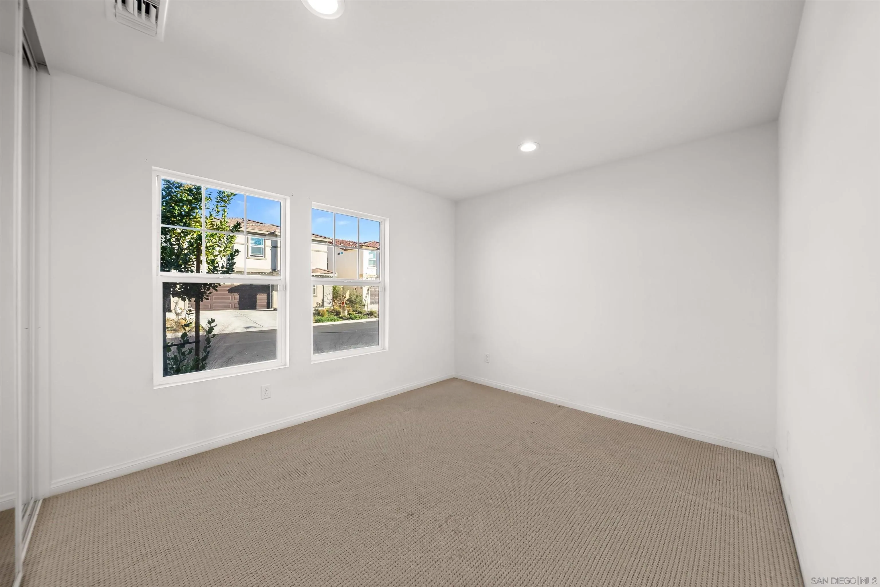 20075 Sanquinella Circle Riverside, CA 92507 - Photo 11 of 19