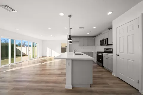 $650,000 | 20075 Sanquinella Circle, Riverside, CA 92507